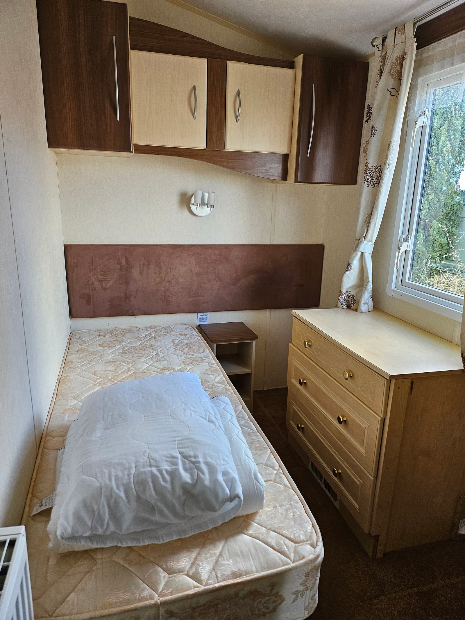 19  bedroom 2